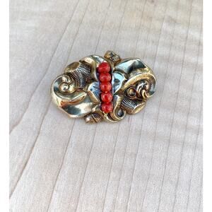 10k Victorian Gold Repousse Coral Brooch